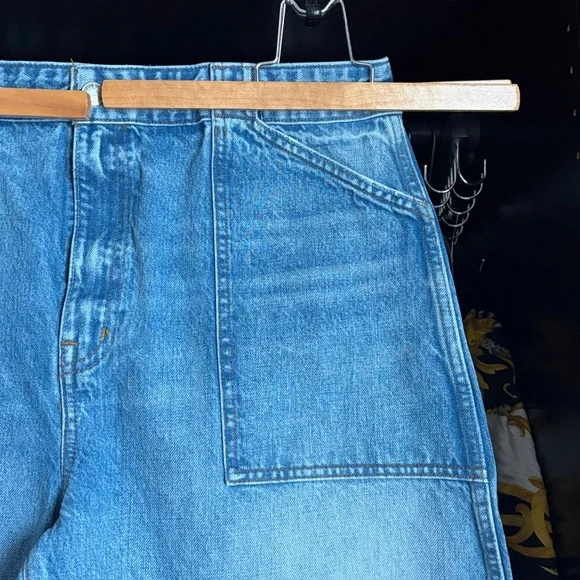 Madewell The Curvy Balloon Utility Jean- Raebrook Wash - Picture 4 of 8